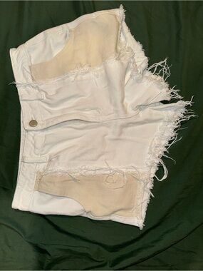 SHEIN White Frayed Hem Denim Cutoff Shorts